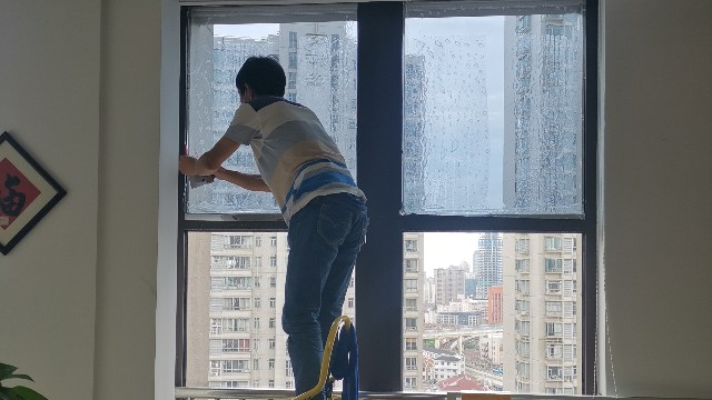 上海玻璃贴纸厂家-玻璃贴膜保养有哪些方法